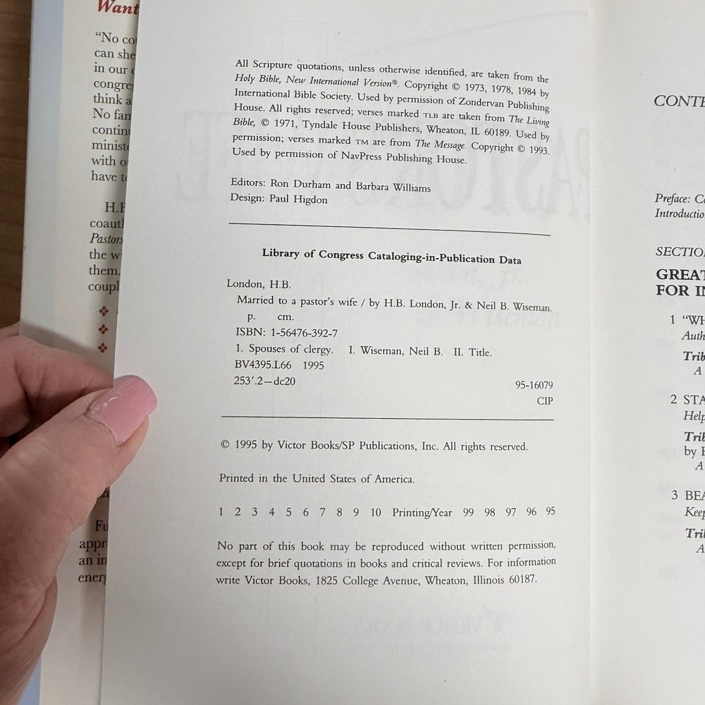 Married to a Pastor's Wife London Wiseman 1995 First Printing Christian Ministry - Picture 4 of 13